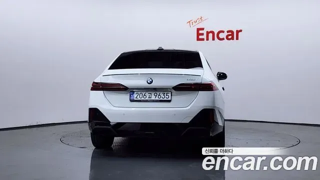 BMW 5 (G60) 520i, миниатюра 7