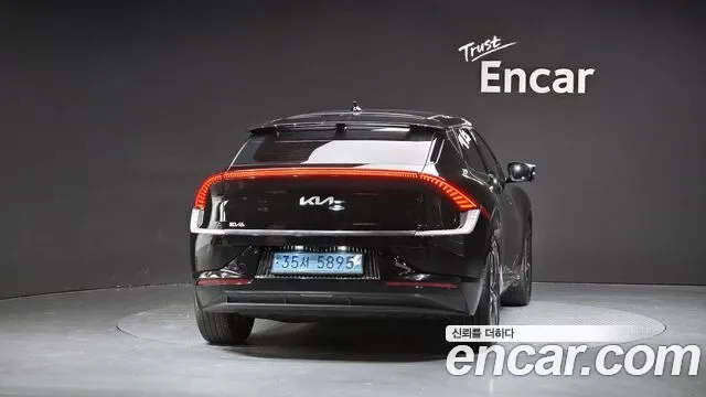 Kia EV6, миниатюра 11