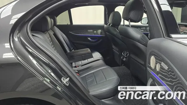 Mercedes-Benz E-Class E350 4MATIC AMG Line, миниатюра 5