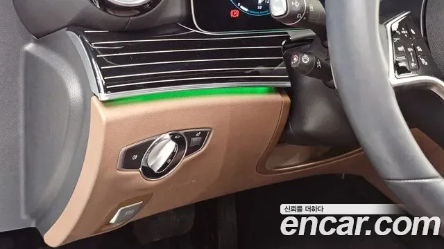 Mercedes-Benz E-Class E450 4MATIC, миниатюра 8