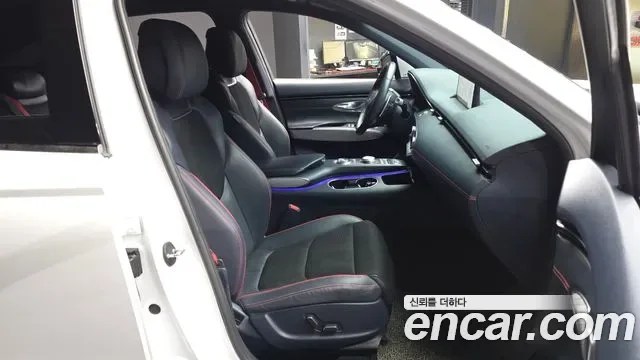 Genesis GV70 2.5T бензин 2WD ( ), миниатюра 15