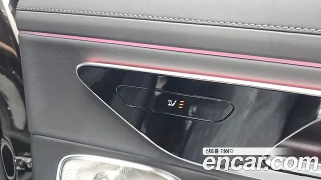 Mercedes-Benz E-Class E300 4MATIC AMG Line, миниатюра 24