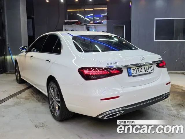 Mercedes-Benz E-Class E350 4MATIC, миниатюра 8