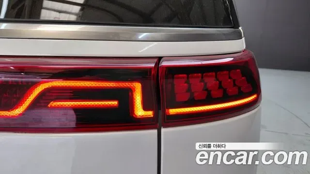 Kia Carnival бензин 7 мест, миниатюра 10