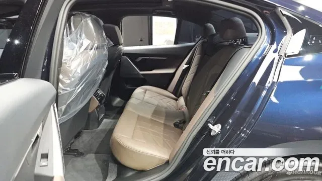 BMW 5 (G60) 520i M, миниатюра 8