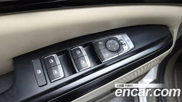Kia Carnival дизель 9 мест Prestige, миниатюра 14