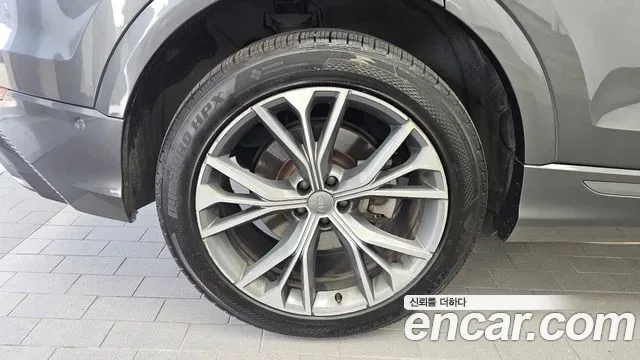 Audi Q8 50 TDI Premium, миниатюра 16
