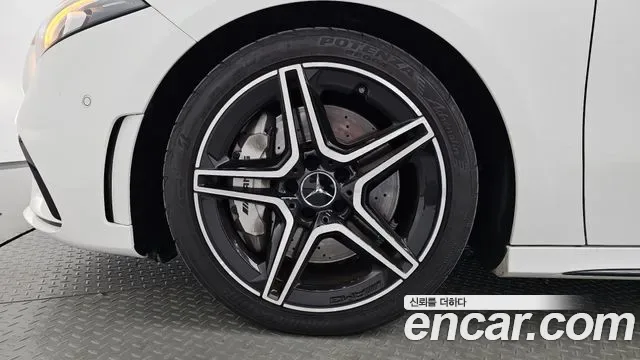 Mercedes-Benz A-Class AMG A35 4MATIC, миниатюра 13