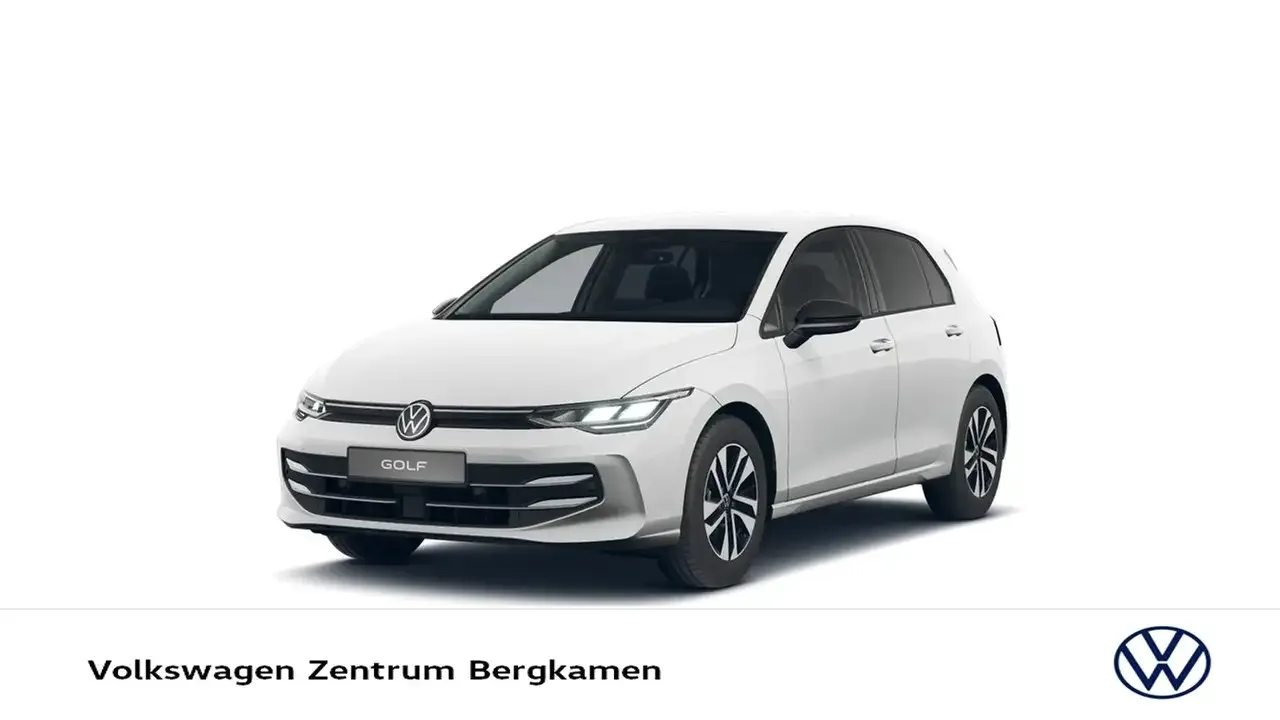 Volkswagen Golf VIII 1.5 eTSI ENERGY CAM ACC CARPLAY SITZHZ