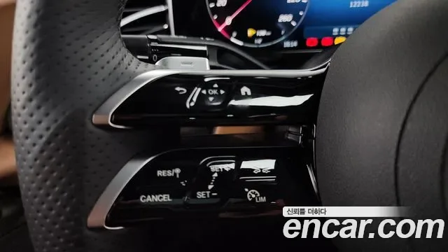 Mercedes-Benz E-Class E300 4MATIC AMG Line, миниатюра 8