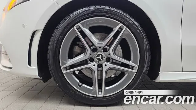 Mercedes-Benz A-Class A220, миниатюра 3