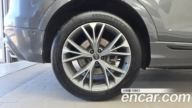 Audi Q8 55 TFSI Premium, миниатюра 17