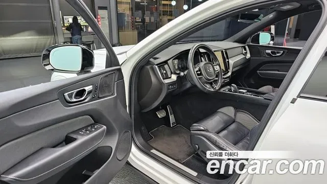 Volvo XC60 T8 R-, миниатюра 3