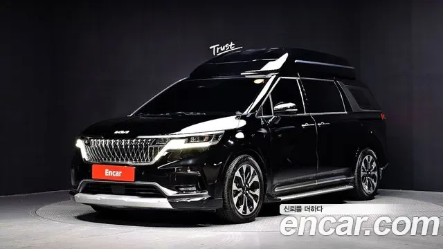 Kia Carnival дизель 9 мест Signature