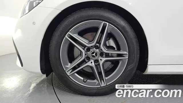 Mercedes-Benz E-Class E250 AMG Line, миниатюра 23