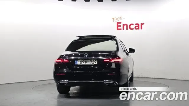 Mercedes-Benz E-Class E450 4MATIC, миниатюра 4