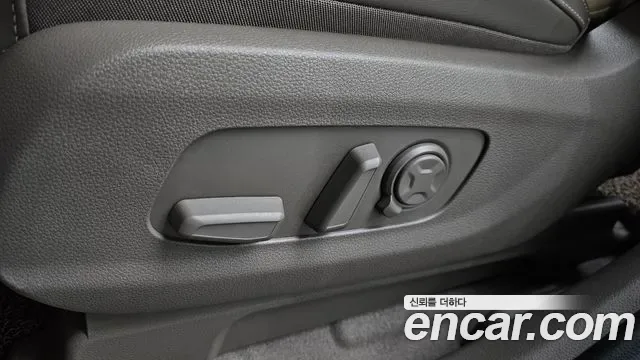 Kia Carnival HEV 9 мест Gravity, миниатюра 30
