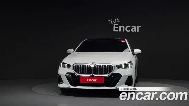 BMW 5 (G60) 520i M, миниатюра 10