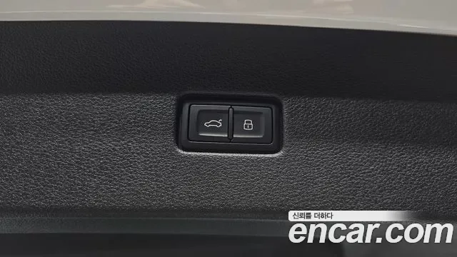 Audi Q8 55 TFSI Premium, миниатюра 17