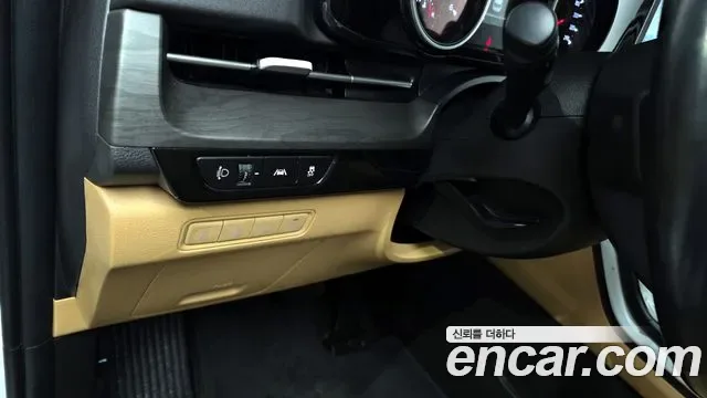 Kia Carnival дизель 9 мест Prestige, миниатюра 5