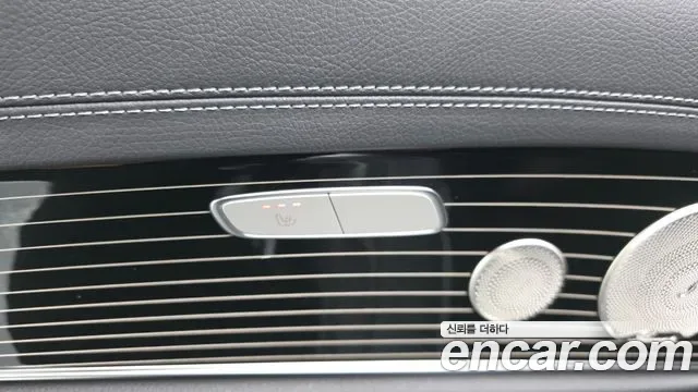 Mercedes-Benz E-Class E450 4MATIC, миниатюра 4