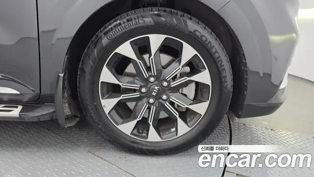 Kia Carnival бензин 7 мест Signature, миниатюра 17