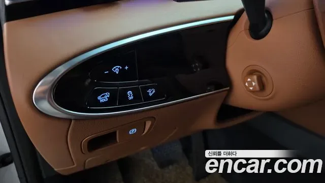 Genesis GV70 2.5T бензин AWD ( ), миниатюра 7
