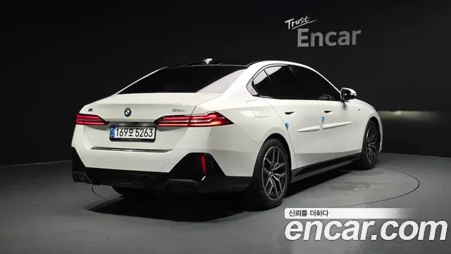 BMW 5 (G60) 520i M, миниатюра 5