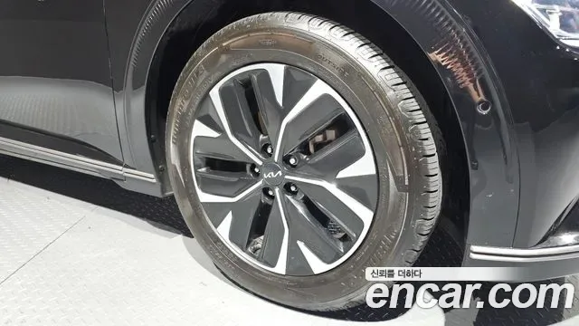 Kia EV6, миниатюра 26