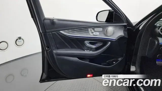 Mercedes-Benz E-Class E53 AMG 4MATIC+, миниатюра 19