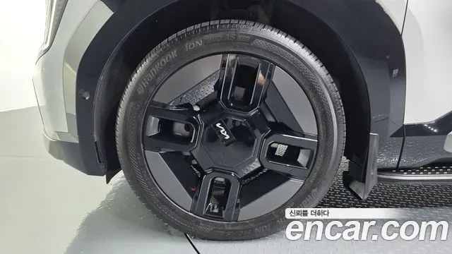 Kia EV9 4WD GT Line, миниатюра 6