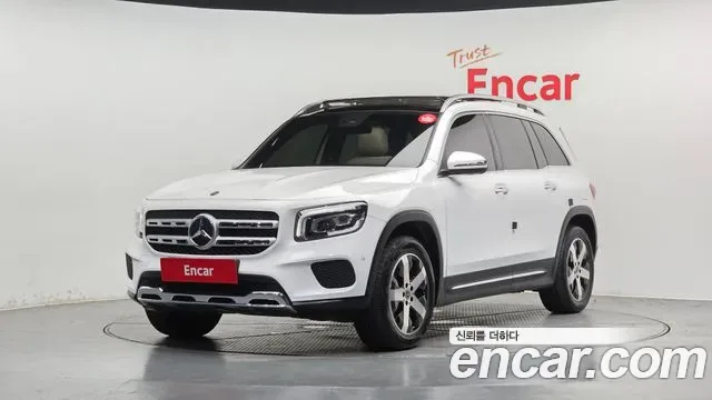 Mercedes-Benz GLB GLB220