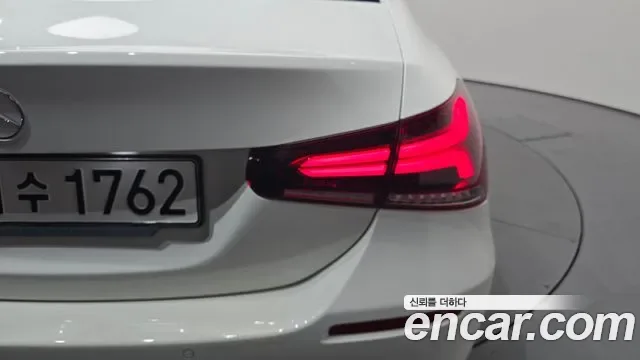 Mercedes-Benz A-Class A220, миниатюра 15