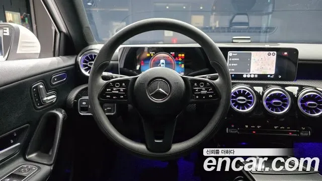 Mercedes-Benz A-Class A220, миниатюра 18