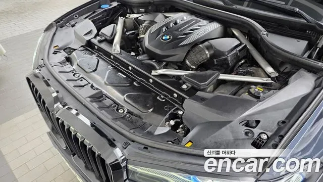 BMW X7 M50i 6 мест, миниатюра 8