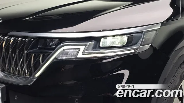 Kia Carnival бензин 7 мест Signature, миниатюра 17