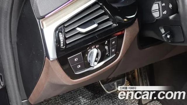 BMW 5 (G30) 530i M, миниатюра 13