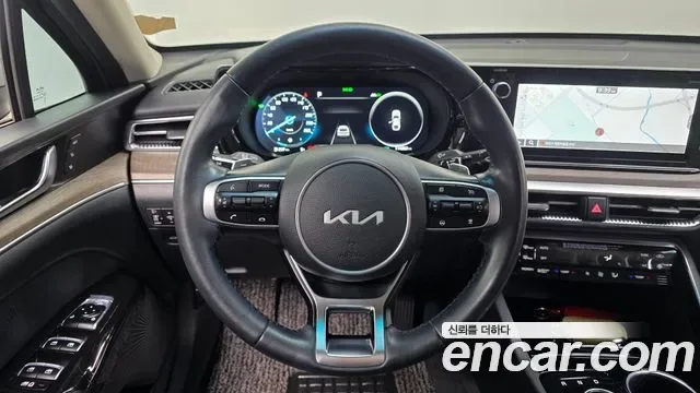 Kia K5 гибрид III Signature, миниатюра 3