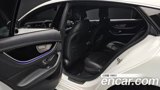 Mercedes-Benz AMG GT 4 43 4MATIC+, миниатюра 17