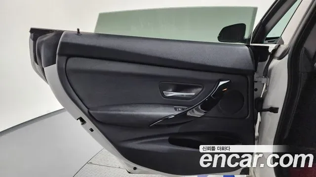 BMW 3 GT (F34) GT 320d xDrive, миниатюра 13