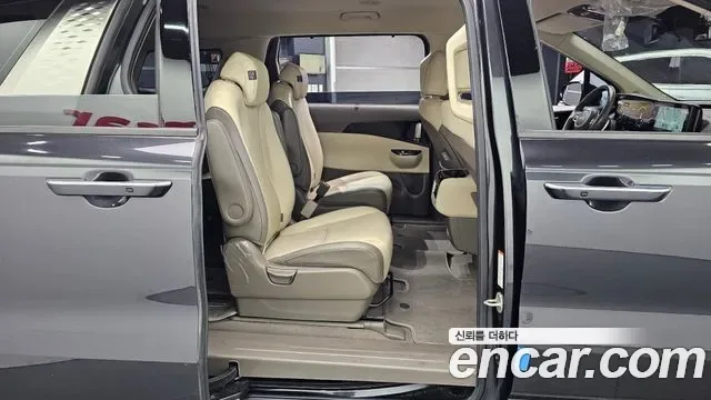 Kia Carnival бензин 9 мест, миниатюра 16