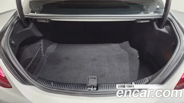 Mercedes-Benz C-Class C220 d 4MATIC, миниатюра 19
