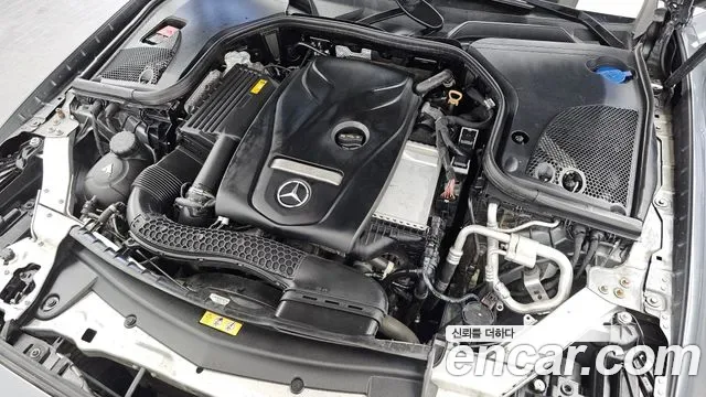 Mercedes-Benz E-Class E250, миниатюра 21