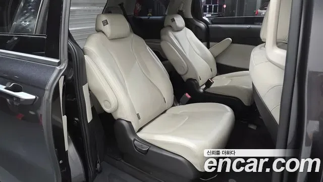 Kia Carnival дизель 9 мест, миниатюра 27
