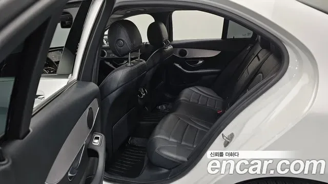 Mercedes-Benz C-Class C200, миниатюра 2