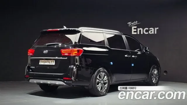 Kia Carnival 9 мест, миниатюра 2