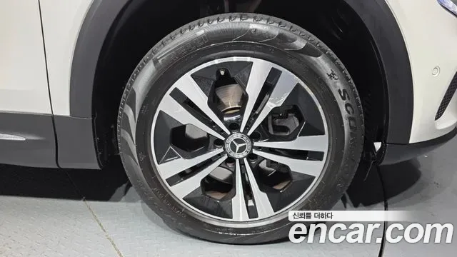 Mercedes-Benz GLB GLB220, миниатюра 6