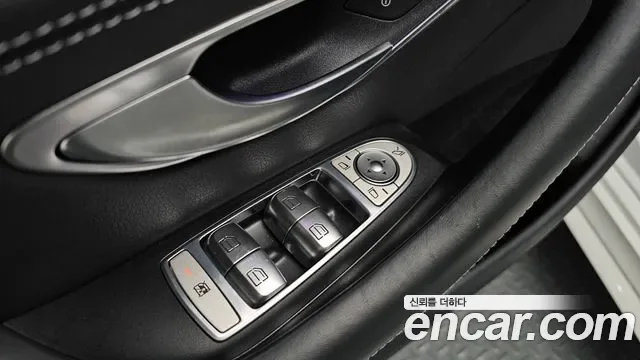Mercedes-Benz AMG GT 4 43 4MATIC+, миниатюра 24