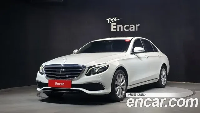 Mercedes-Benz E-Class E300 4MATIC