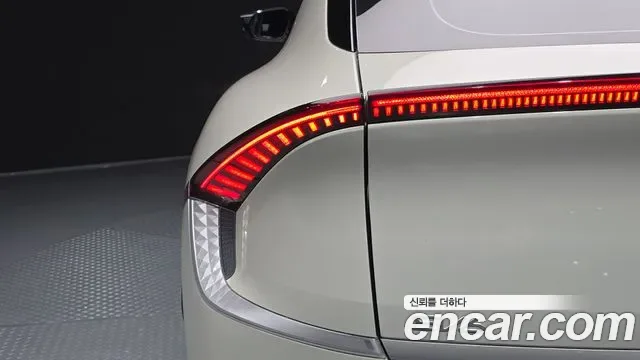 Kia EV6, миниатюра 11
